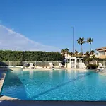 Cap Hermes Studio 31M2 Vue Port Climatise Piscine,