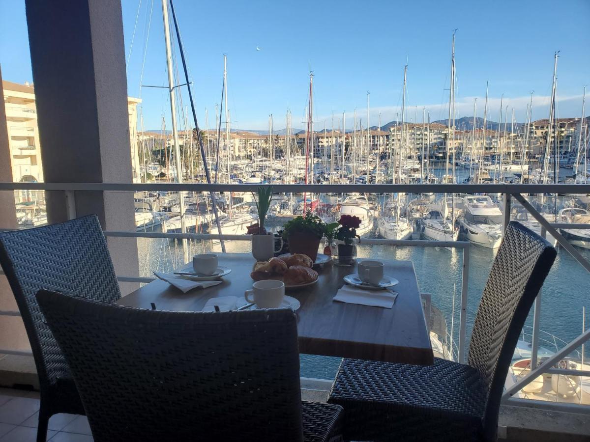 Apartment Cap Hermes 31m2 Vue Port Climatise Piscine,